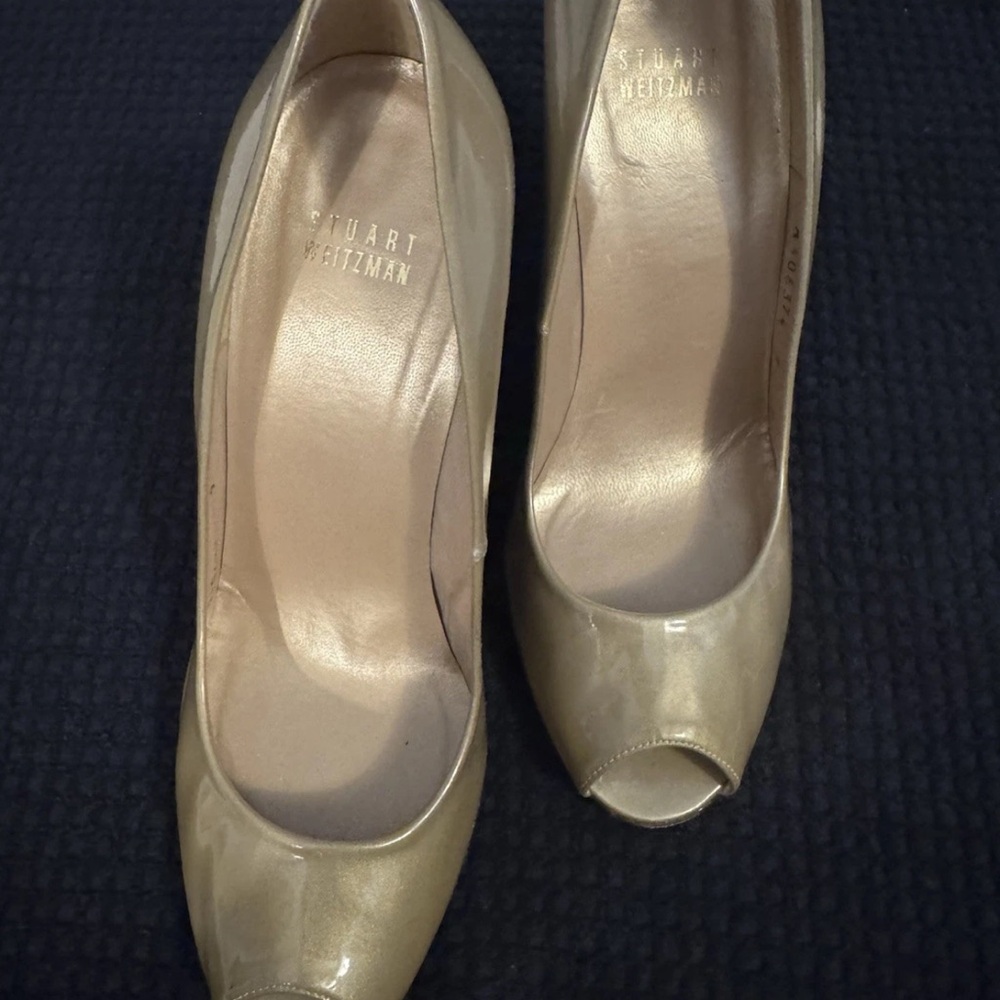 Stuart Weitzman Gold Metallic Heels for Special Occasions